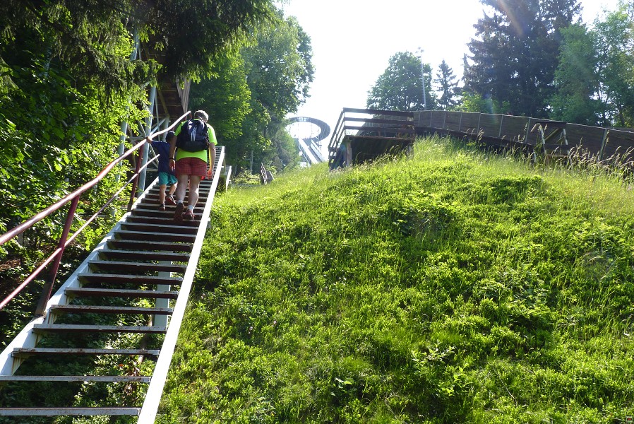 img00004.jpg